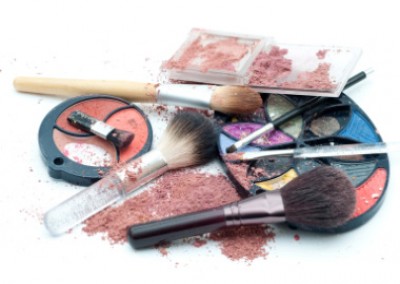 How To Save: Broken Powder Cosmetics