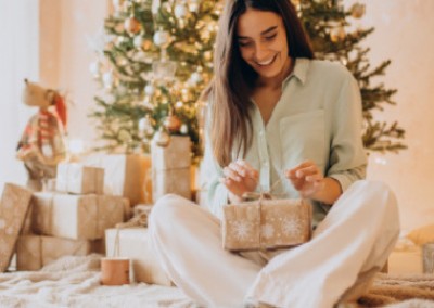 4 Beauty Gift Ideas...that they are SURE to LOVE!