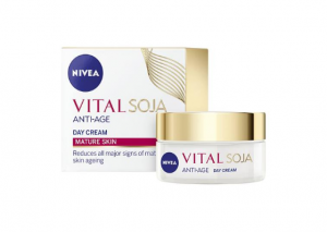 NIVEA Vital Day Cream Reviews