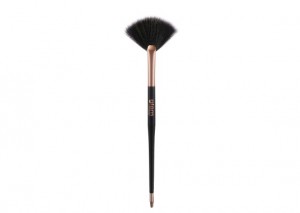 Glam by Manicare Precision Highlight/contour Fan Brush Review