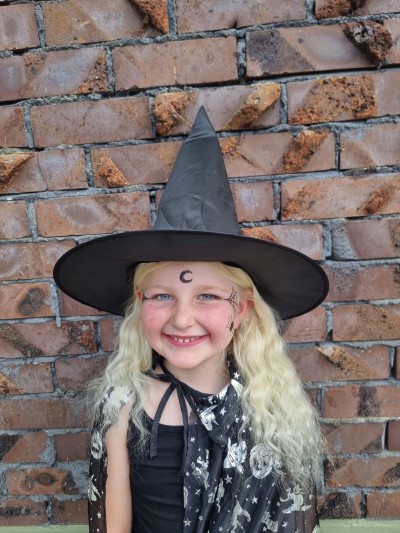 Halloween witchy